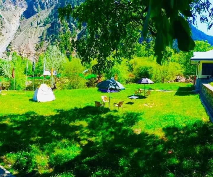 Chitral Inn Resort Bagian luar foto